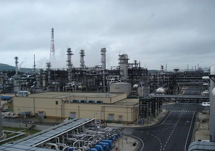 PETROCHEMICAL PLANT